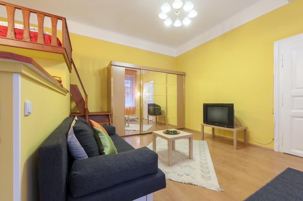 Vicky Apartman Hotel Budapest Luaran gambar